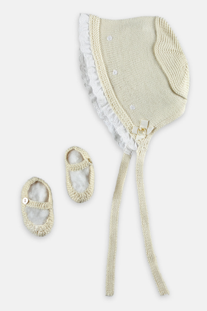 Snug and Cozy Ivory Booties & Cap Set For your little one
