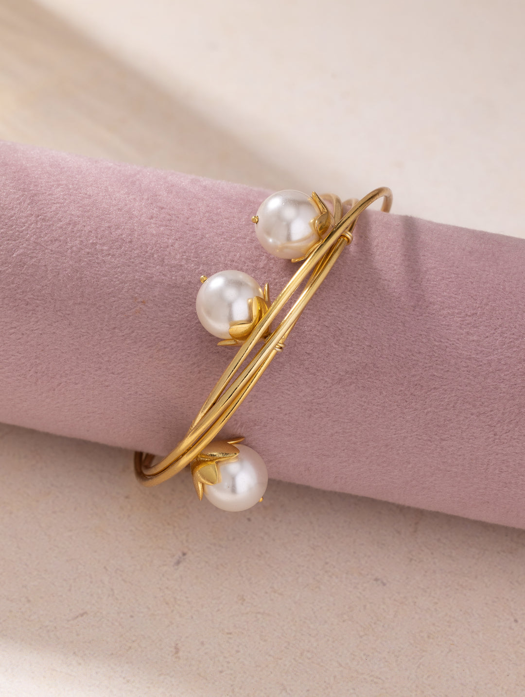 Pearl Bloom Bangle for Mom – Silver Edition