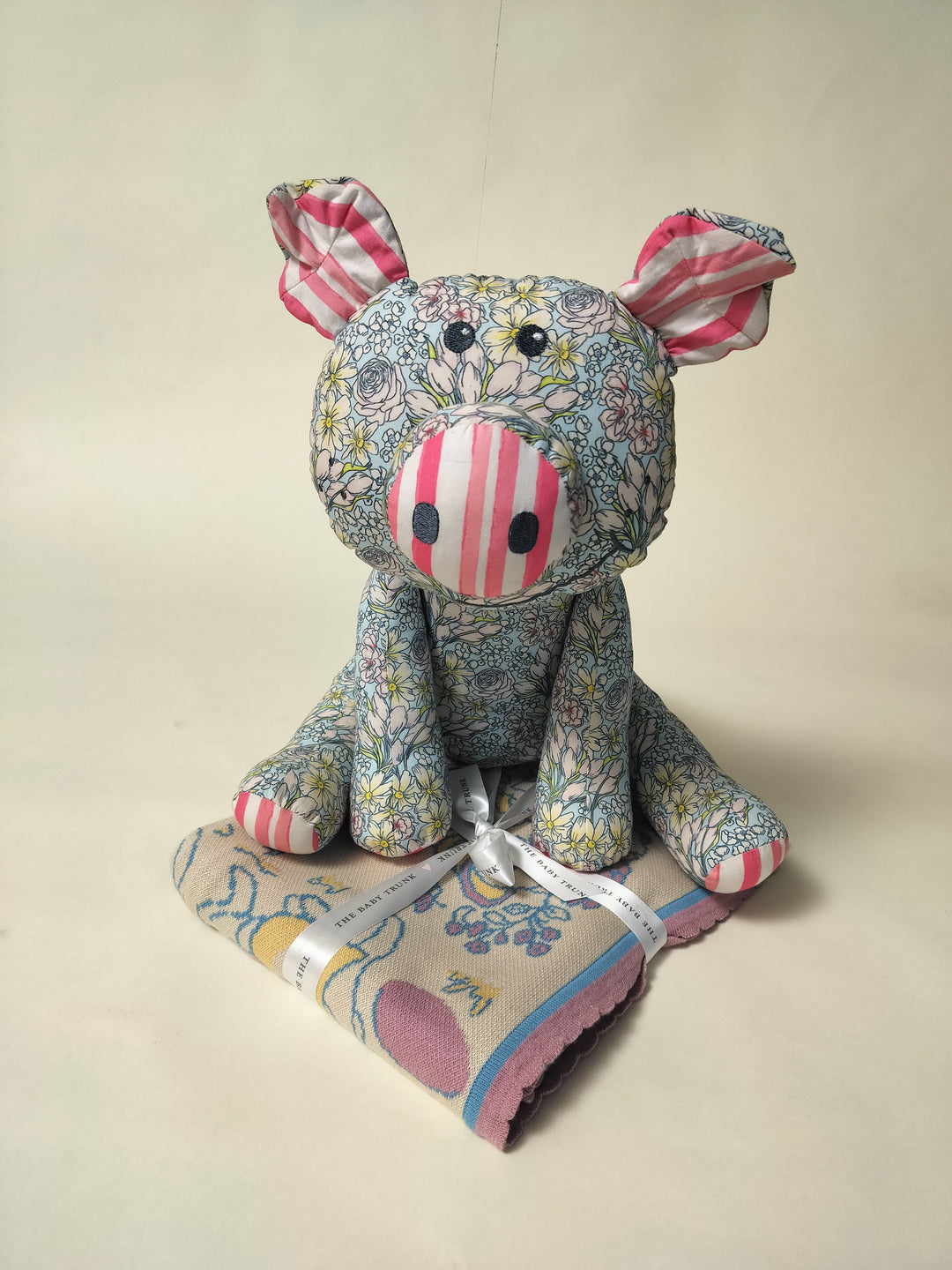 Pippa Piglette Cuddle Toy & Baby Blanket Set