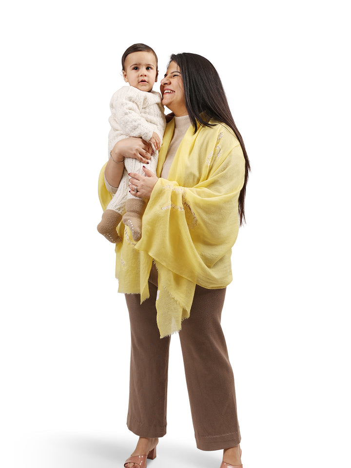 Bow Yellow Feeding Wrap – Lightweight Nursing Wrap