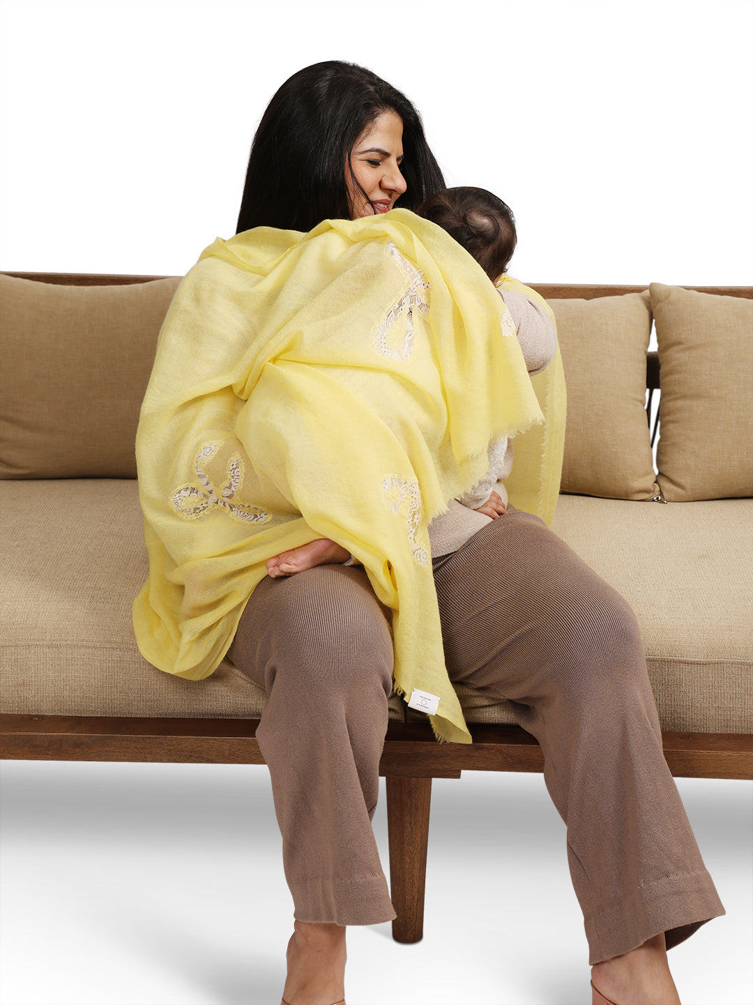 Bow Yellow Feeding Wrap – Lightweight Nursing Wrap