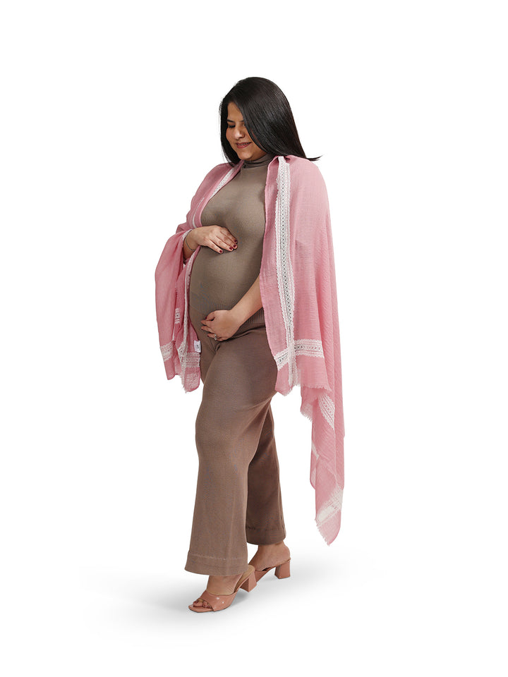 Lace Check Pink Feeding Wrap – Stylish Nursing Cover