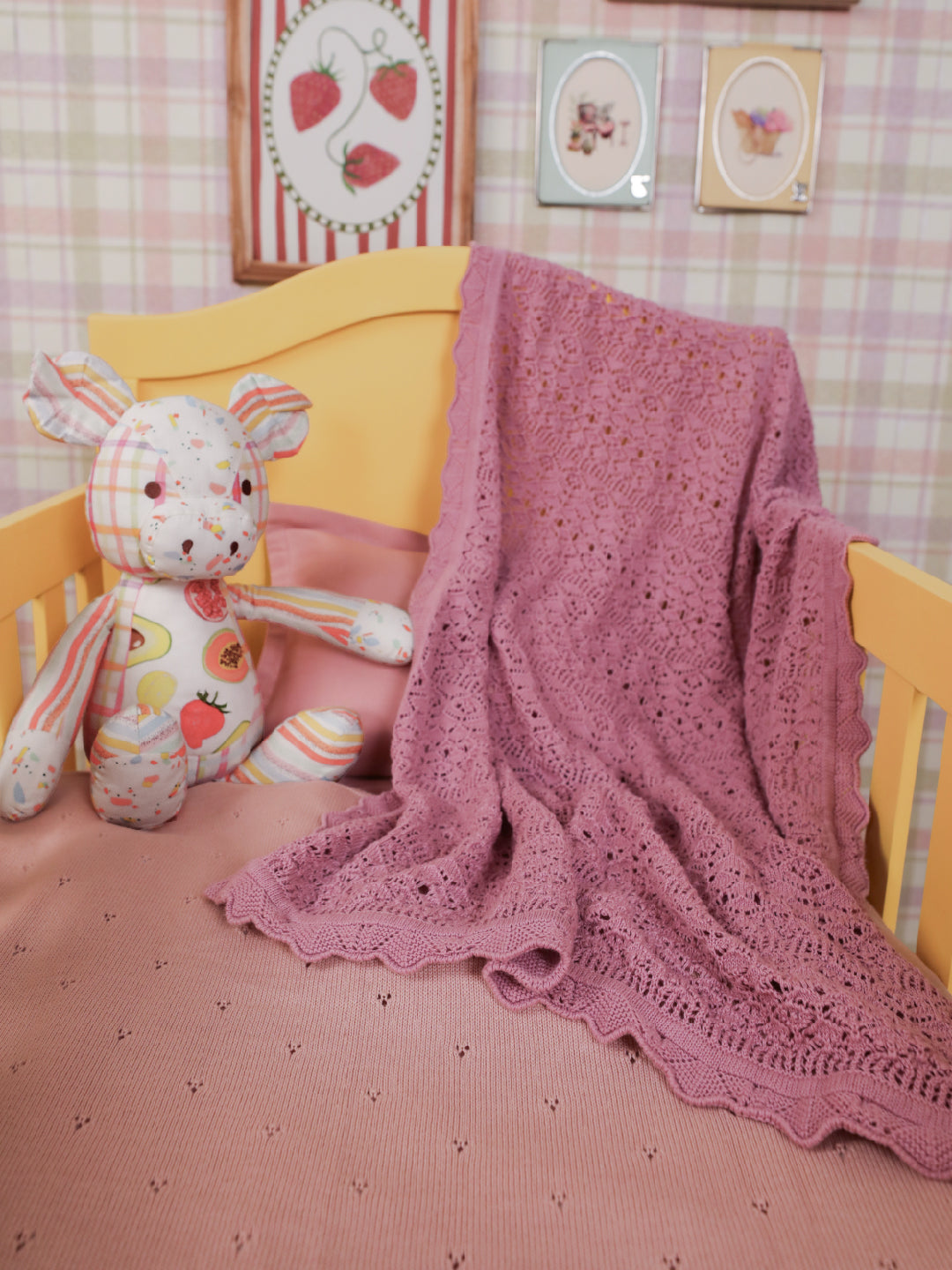 Piglette Pop Snuggle toy and Baby Blanket Set
