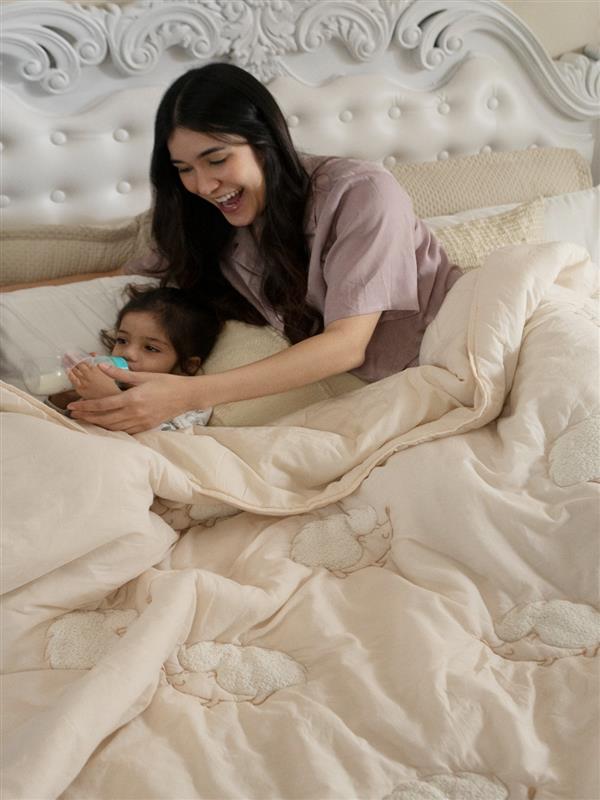 Hedgehug Quilt ( Queen)