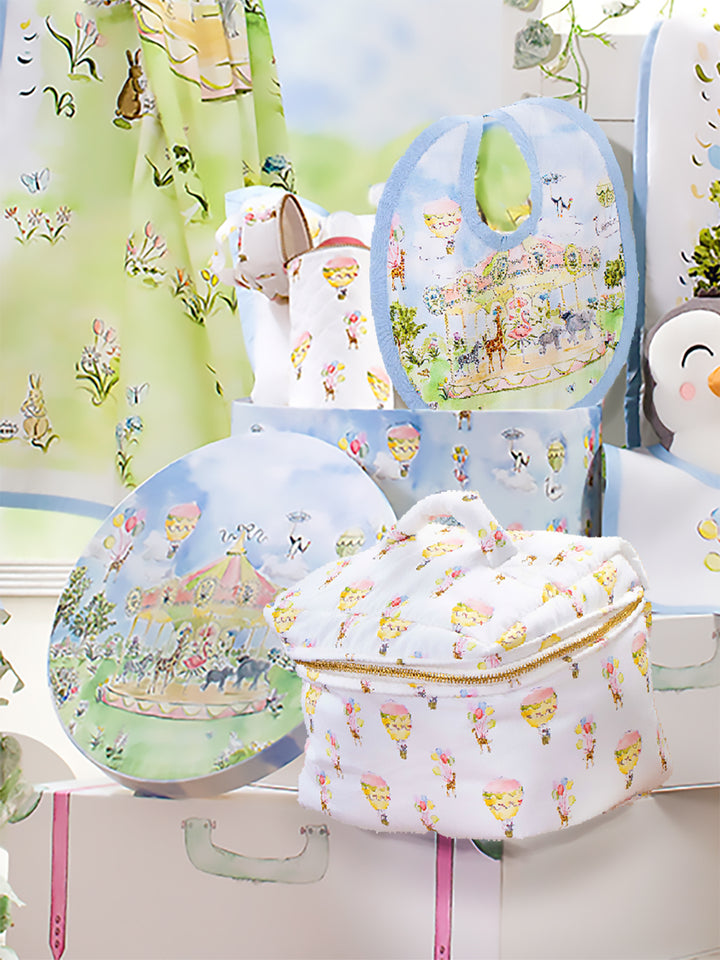 CUTE CARNIVAL CAROUSEL TRAVEL GOODIES SET BOX FOR THE LITTLE ONE