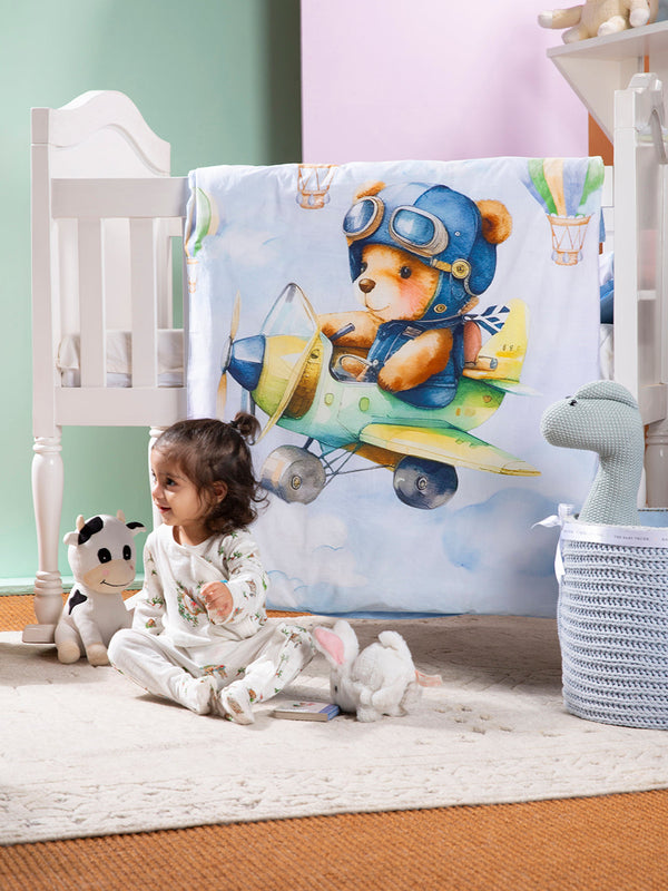 Introducing our weightless and light AC comforter for newborns, made from 100% Egyptian cotton