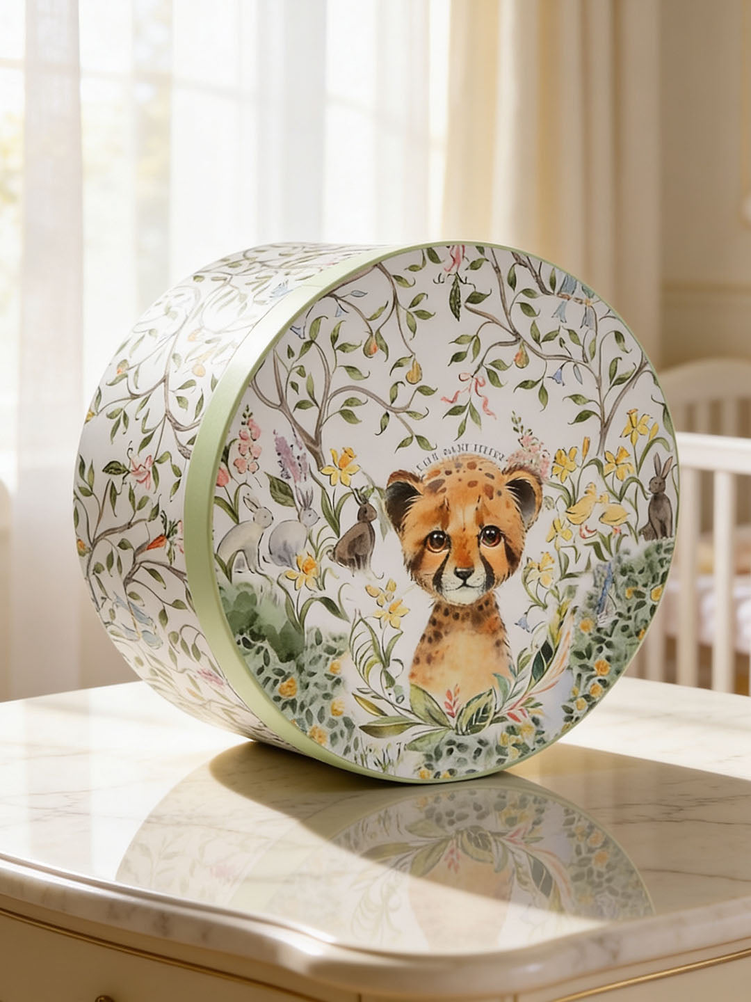LITTLE LEO CIRCULAR BOX