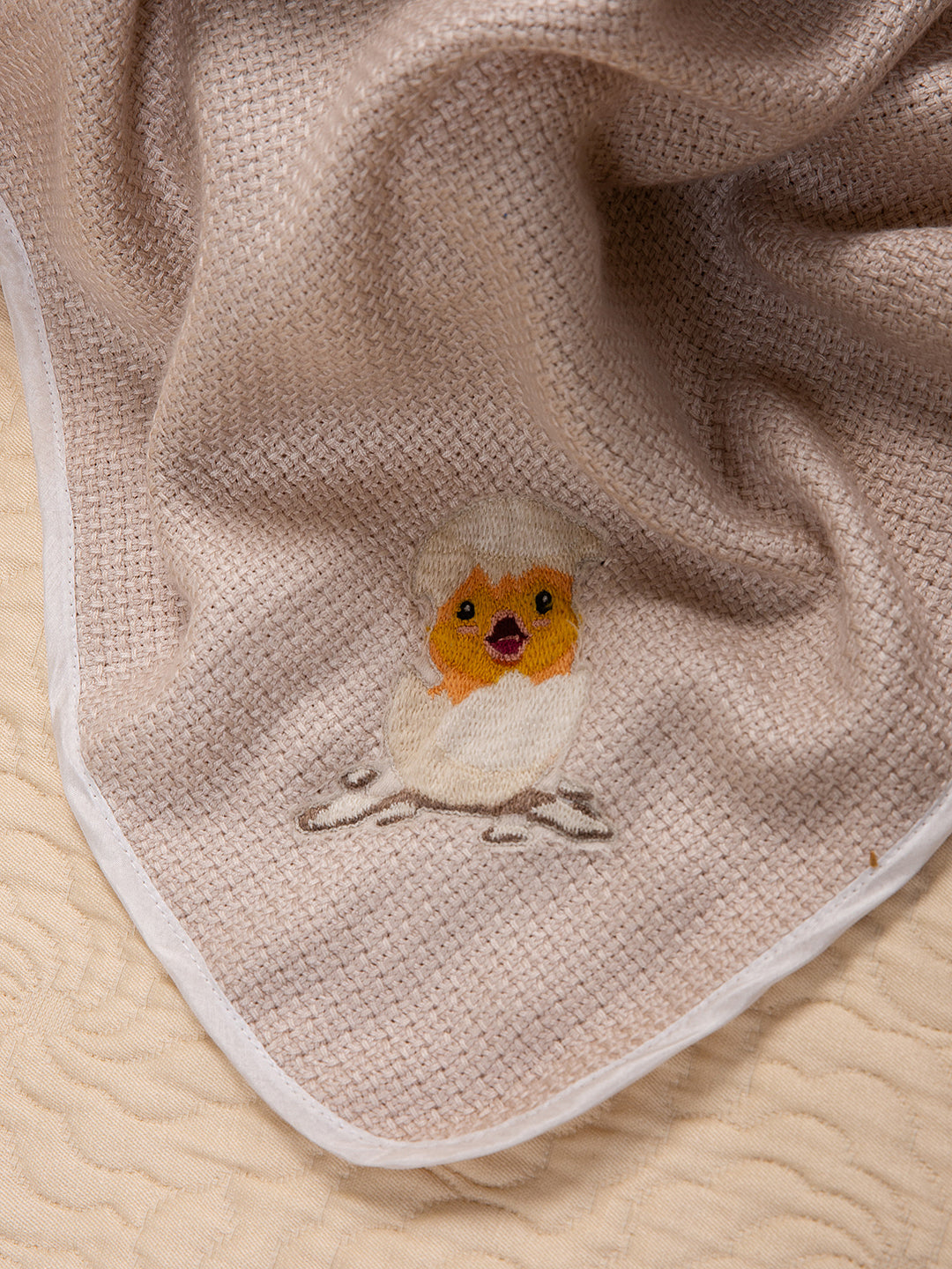 Lino Cashmere Silk Blanket - Egg ideal for keeping babies warm without overheating.