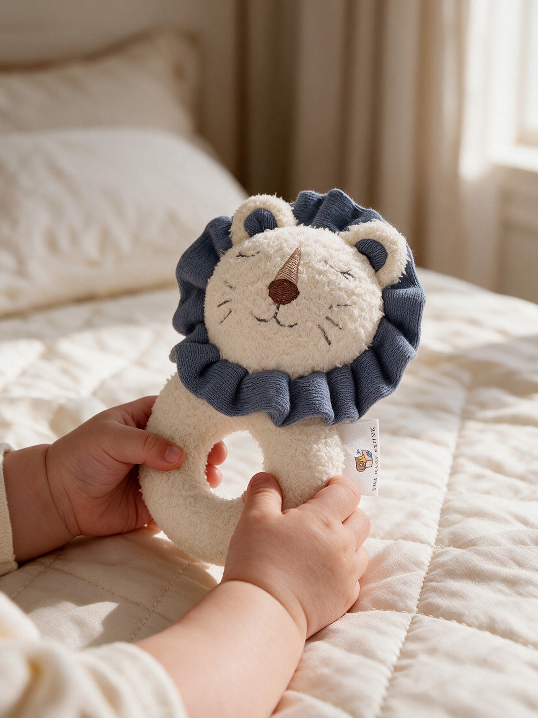 Lio The Little Lion Rattle