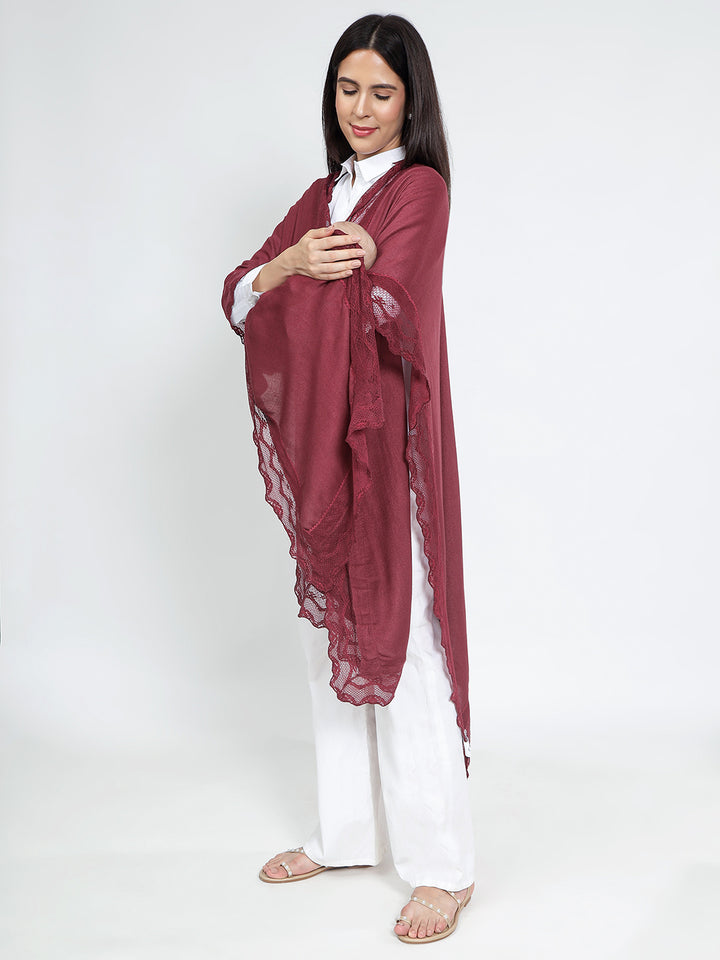 Ruby Feeding Wrap – Elegant Breastfeeding Cover