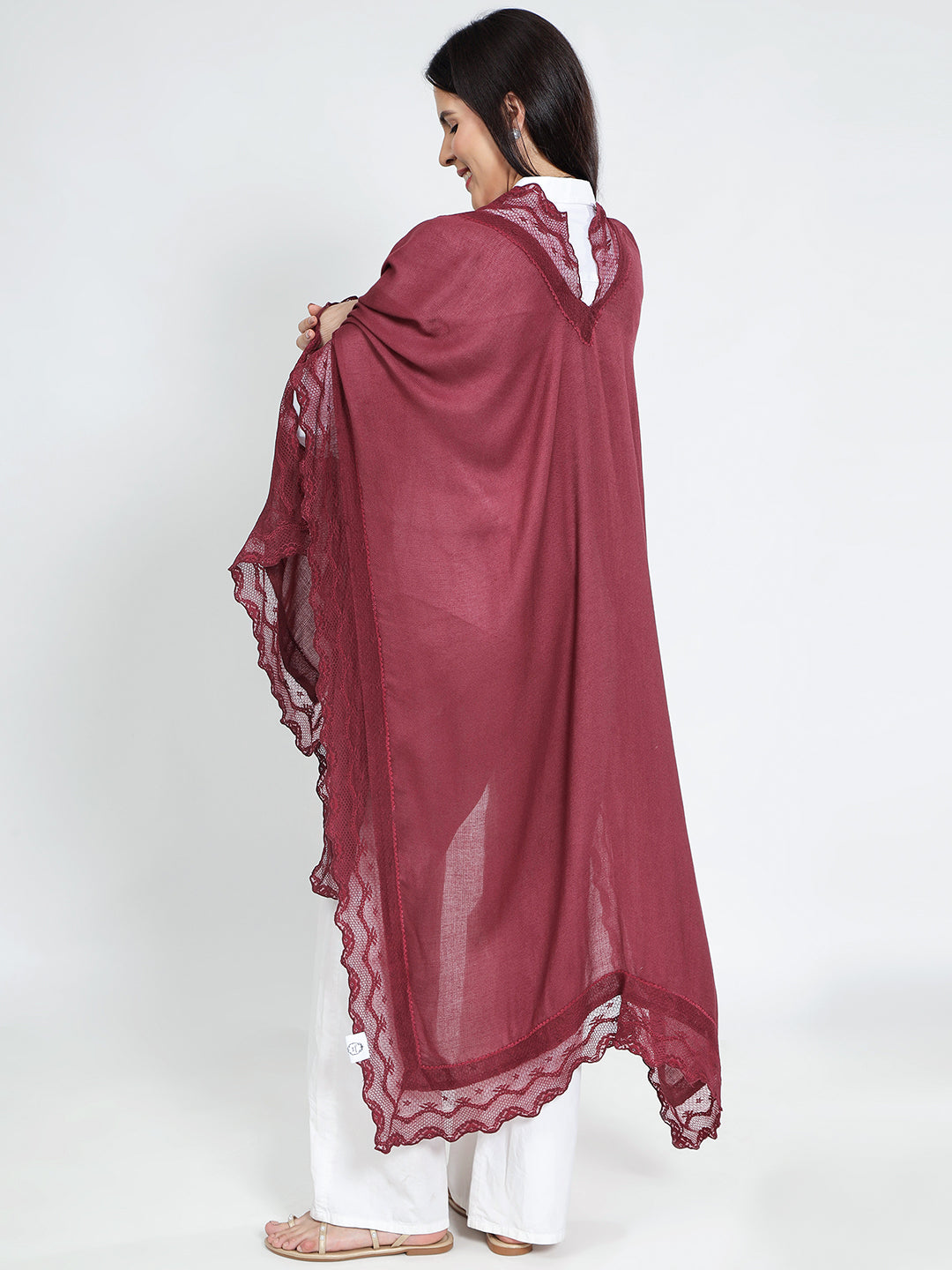 Ruby Feeding Wrap – Elegant Breastfeeding Cover