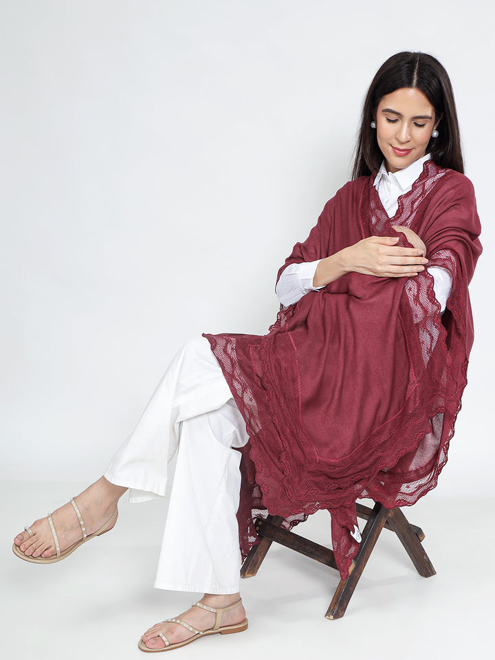 Ruby Feeding Wrap – Elegant Breastfeeding Cover
