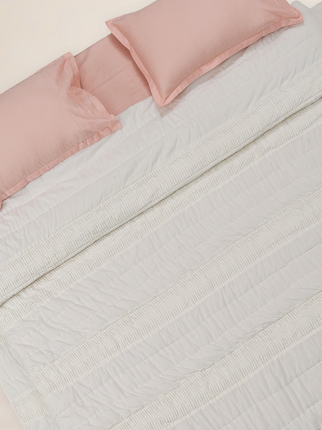 White Everthine King Quilt