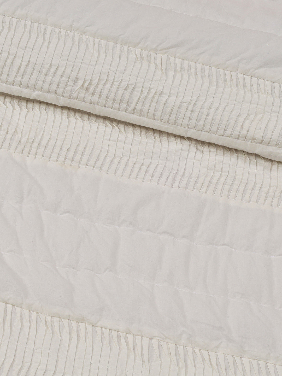 White Everthine King Quilt