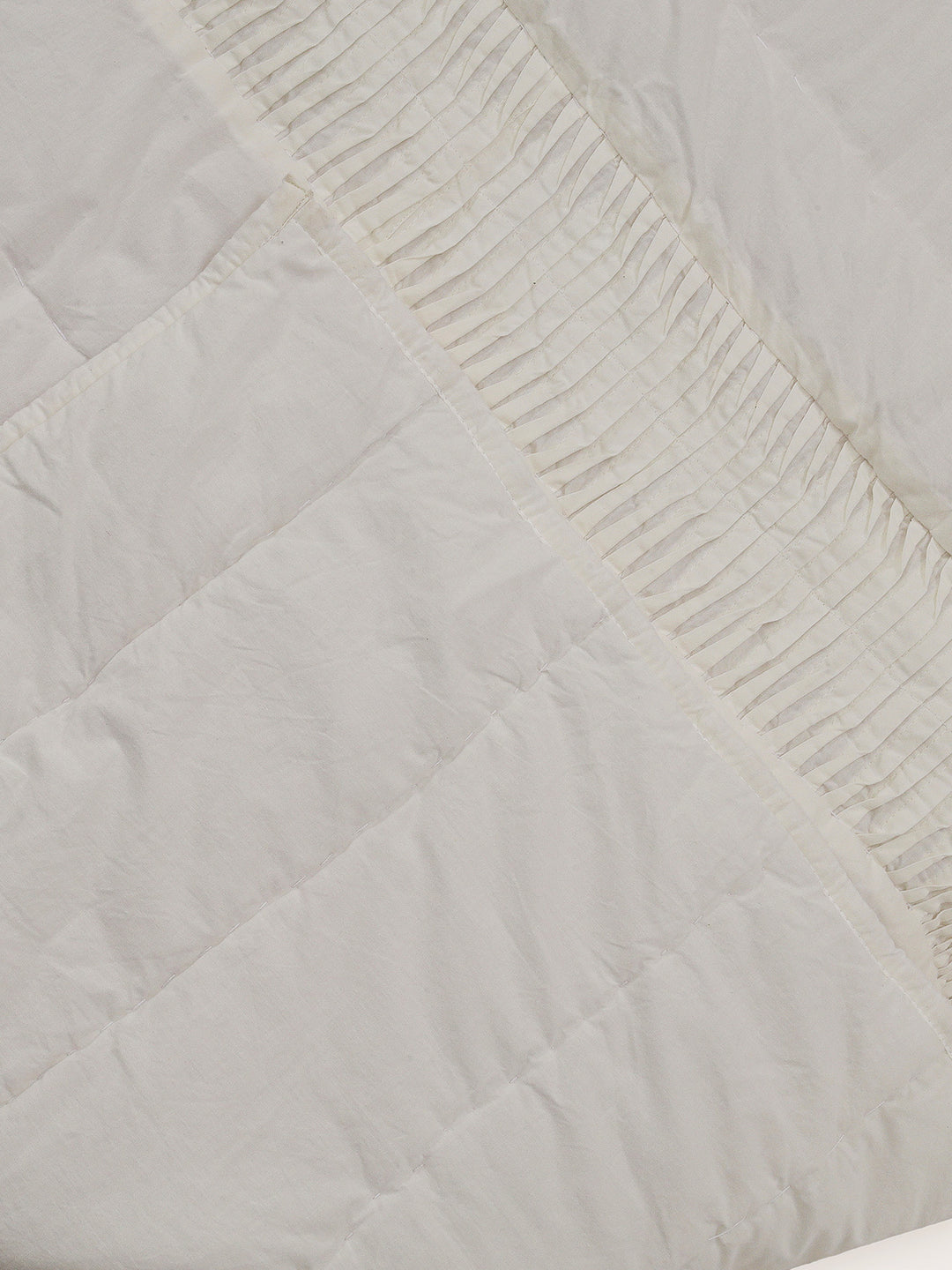 White Everthine King Quilt