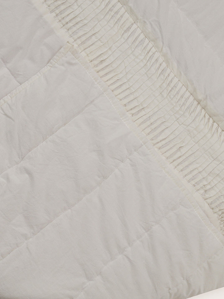 White Everthine King Quilt