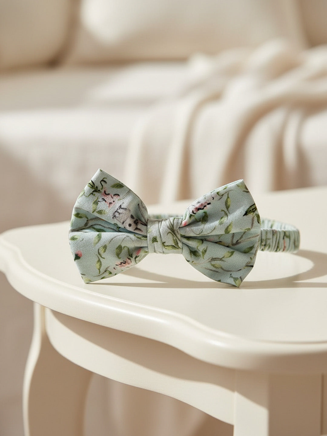 Peter Rabbit Bow