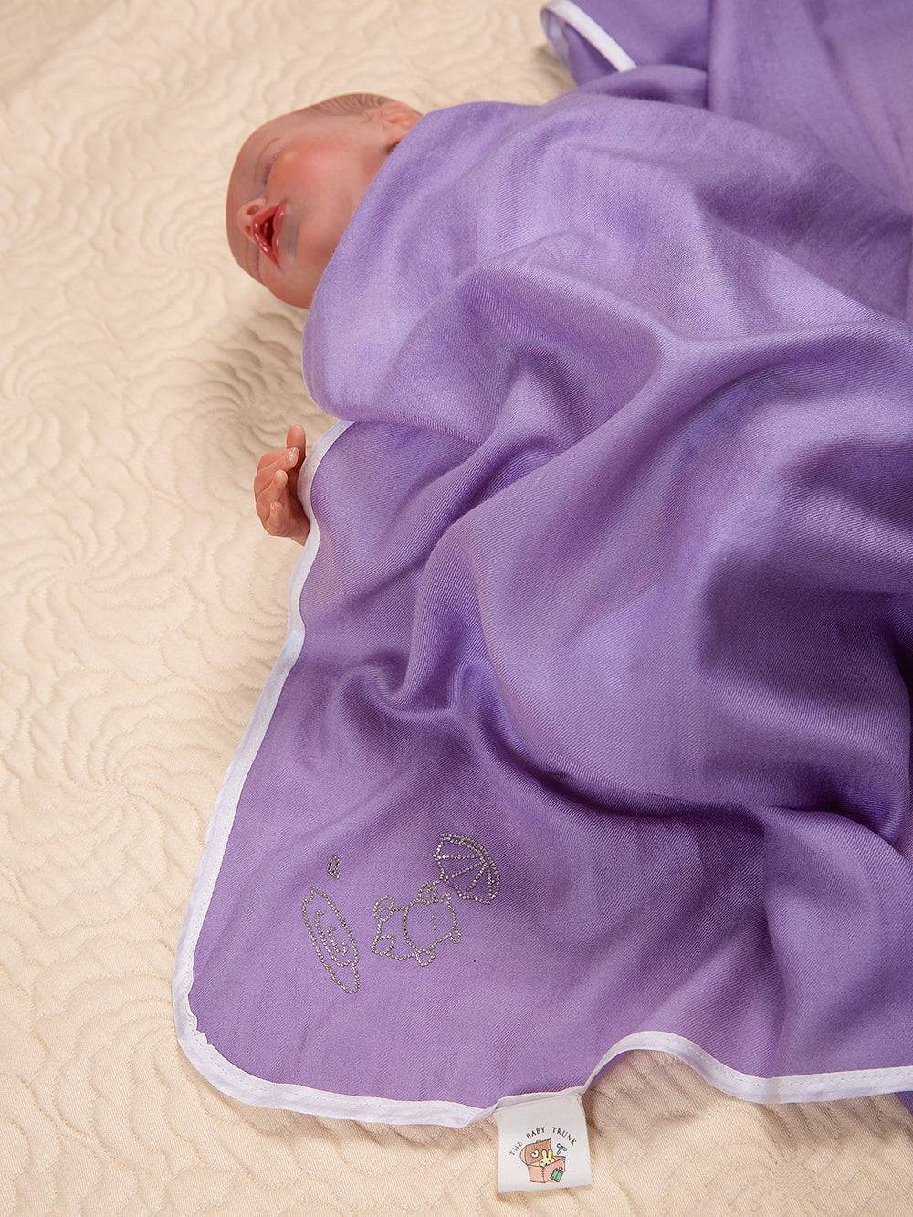Swarovski Cashmere Monogram Blanket - Soft Lilac for warm and comfortable sleep