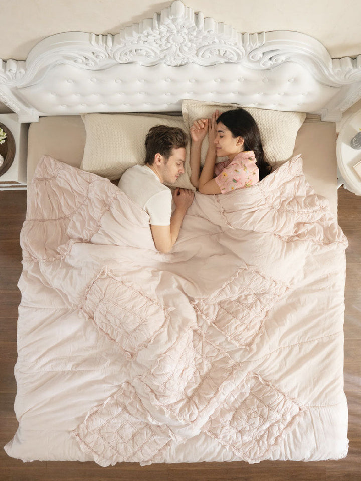 Family AC Comforter - The Sleepy Blush  (King Size)