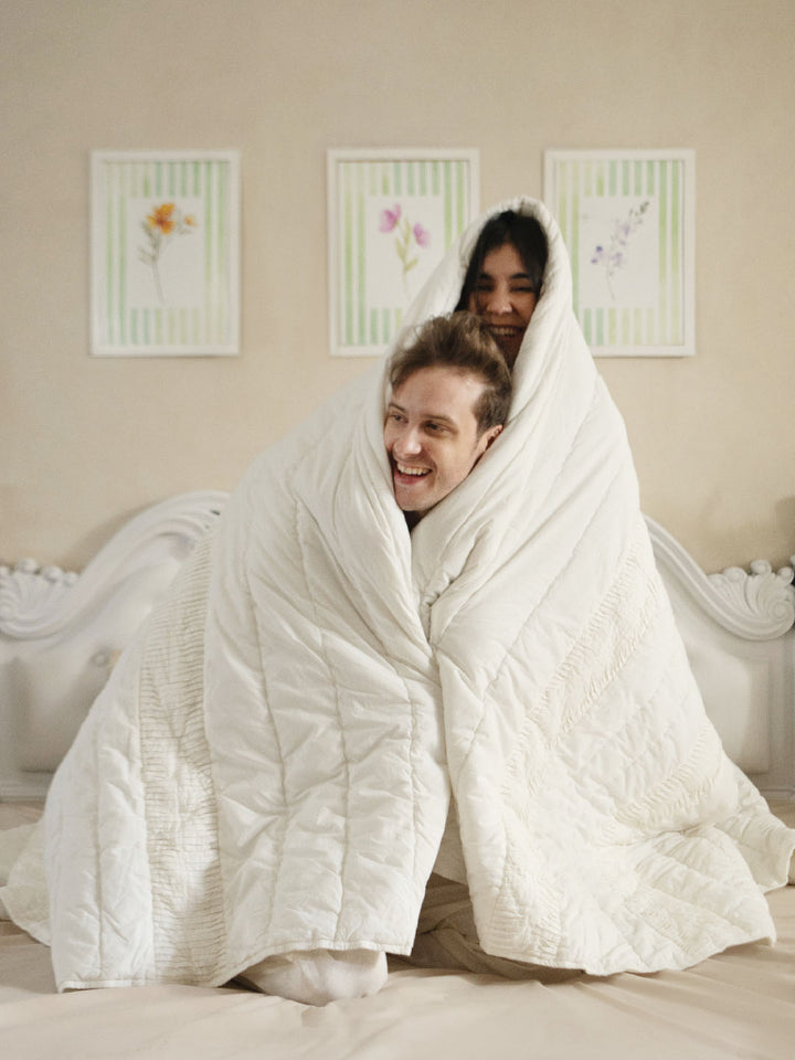 Family AC Comforter - White Everthine (King Size)