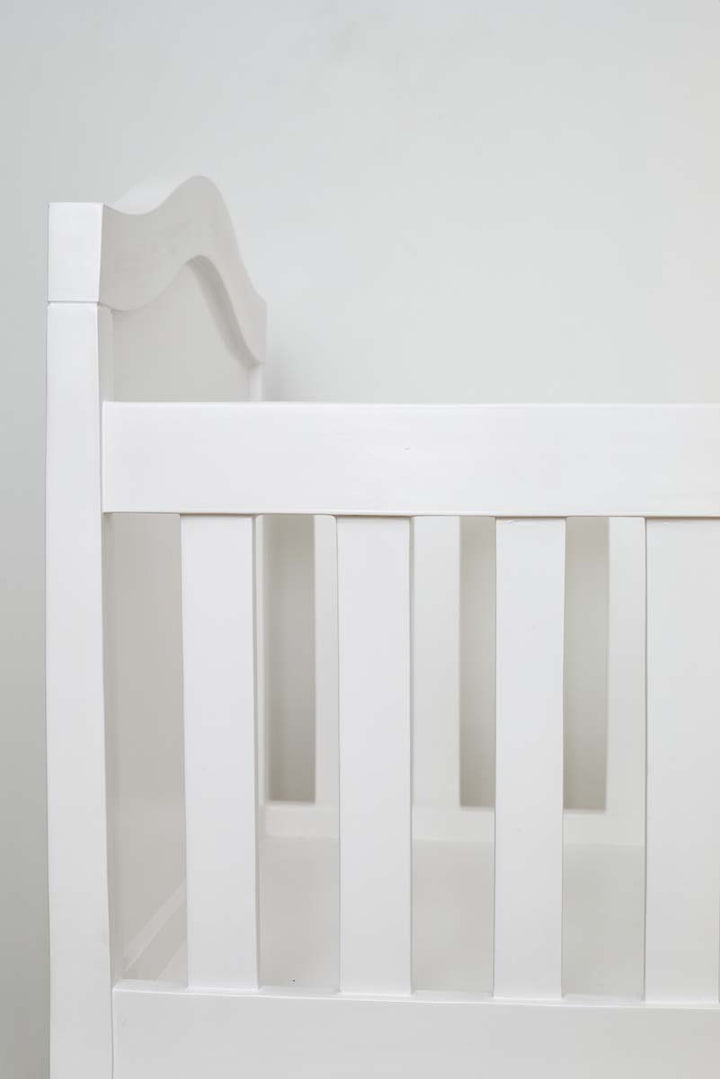 Premium Baby Cot Online | The Baby Trunk