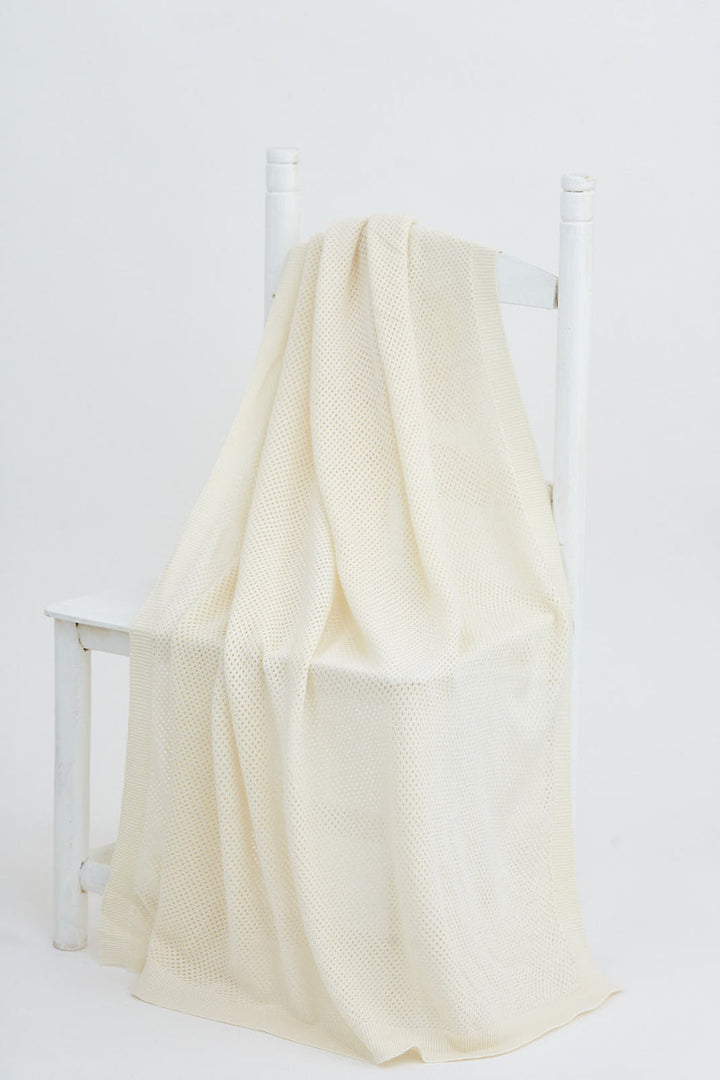 Dotted Knitted Blanket - Ivory