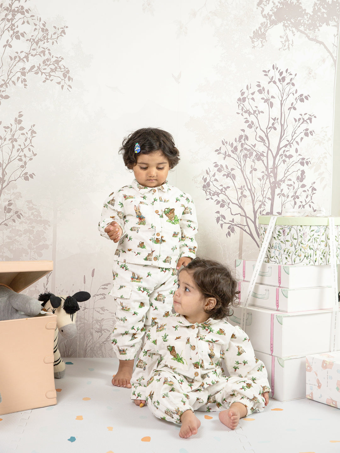 CUTE AND COZY COMFORTABLE PETER RABBITJOGGER SET FOR YOUR LITTLE ONE