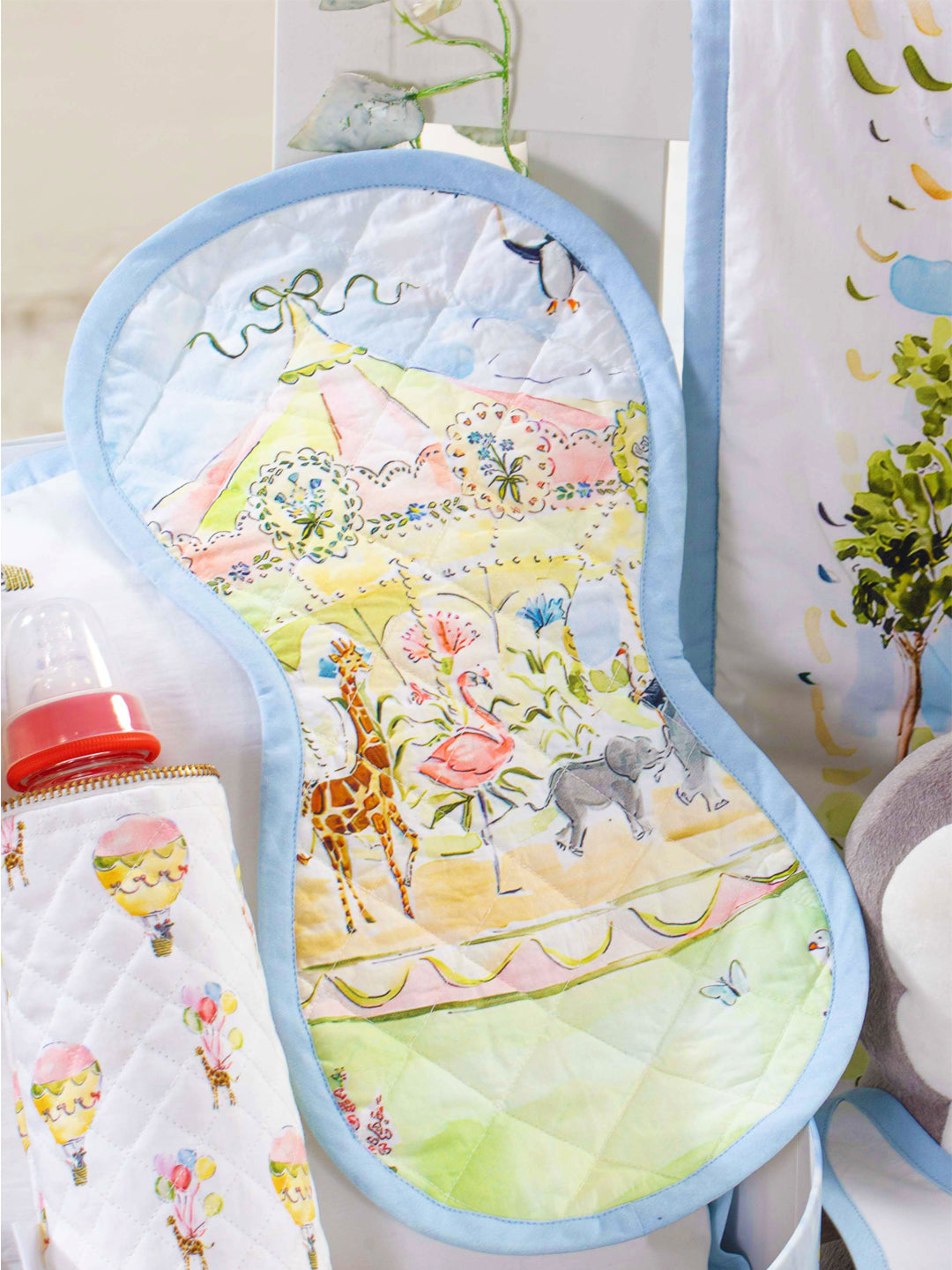 FEED SET  (CARNIVAL CAROUSEL)