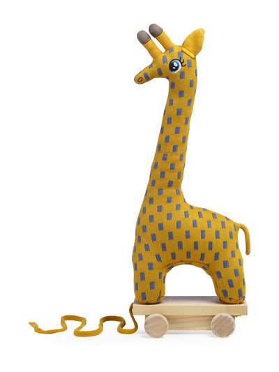 Giraffe-Pulling Soft Toy