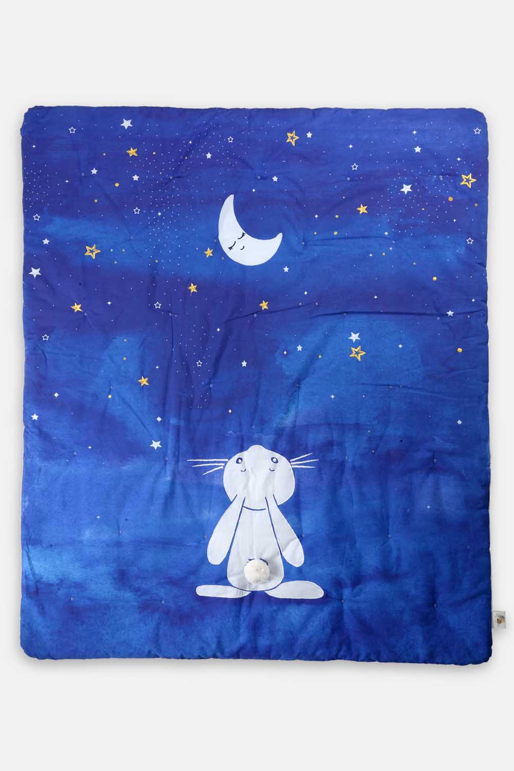 The collection takes inspiration from the starry sky, highlighting the magic of glittery stars for child's nursery.