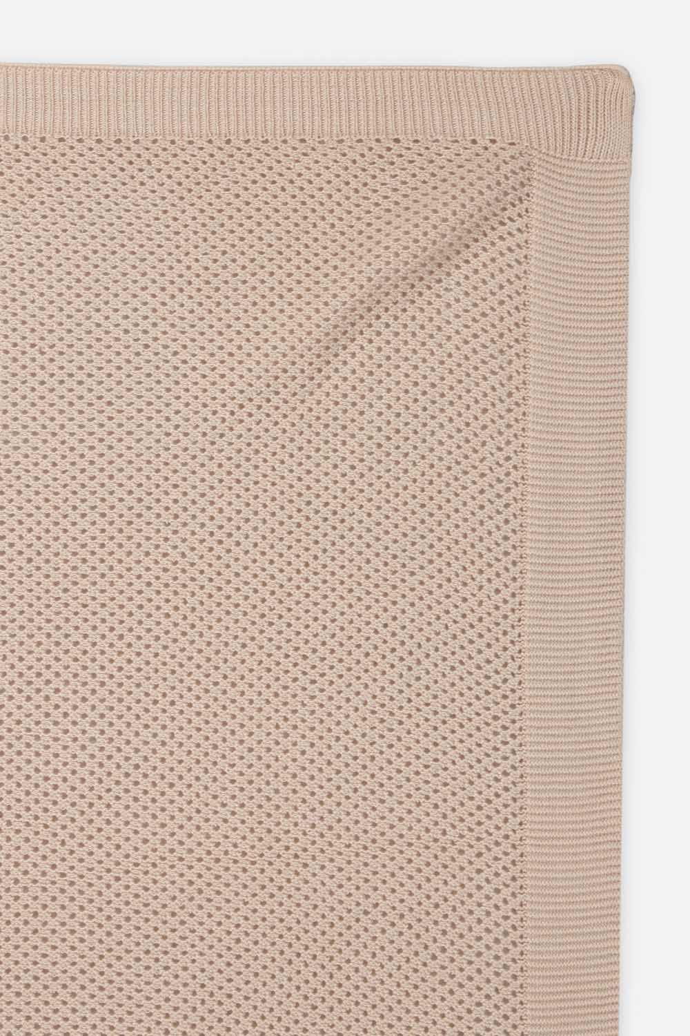 Dotted Knitted Blanket - Pink