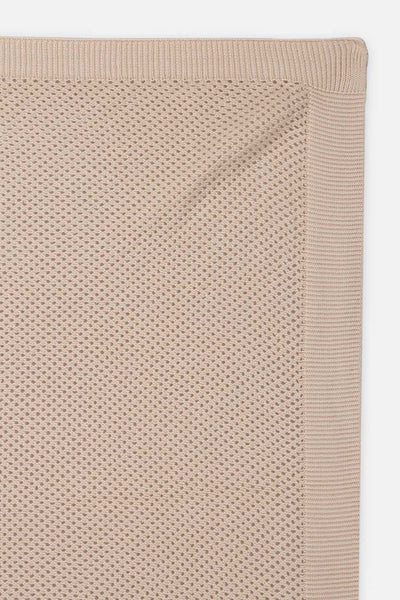 Dotted Knitted Blanket