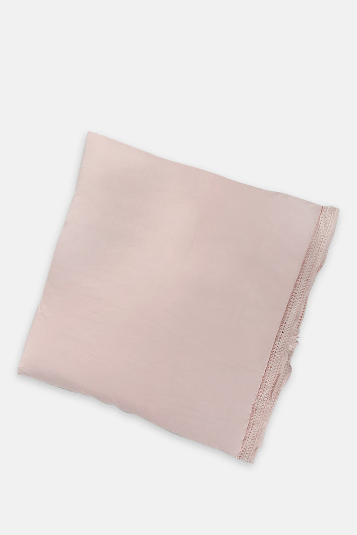 The lace quilt is a great choice for keeping babies cozy and warm during nap times. Its soft and breathable cotton fabric ensures comfort and doesn't overheat. 